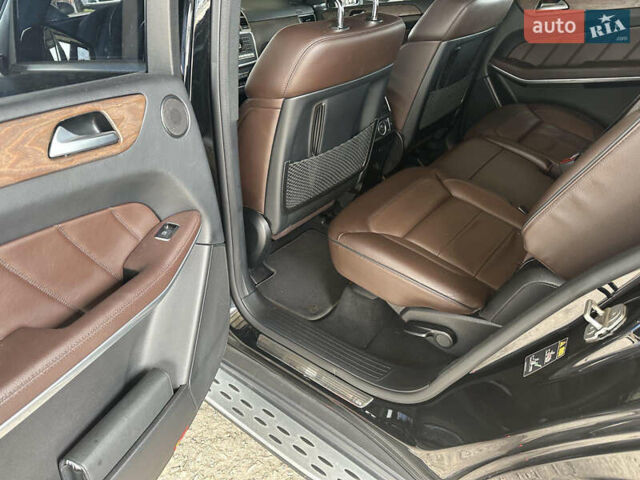 Черный Мерседес ГЛ-класс, объемом двигателя 3 л и пробегом 126 тыс. км за 31700 $, фото 5 на Automoto.ua