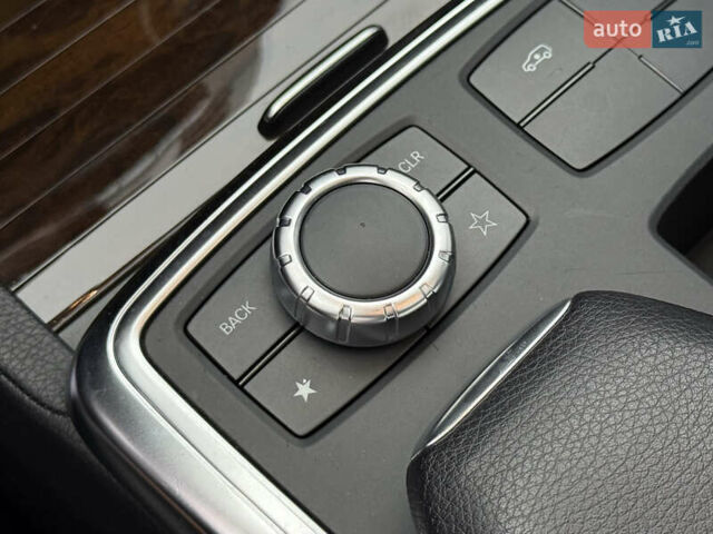 Черный Мерседес ГЛ-класс, объемом двигателя 3 л и пробегом 160 тыс. км за 23500 $, фото 22 на Automoto.ua
