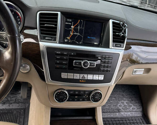 Черный Мерседес ГЛ-класс, объемом двигателя 4.7 л и пробегом 178 тыс. км за 19500 $, фото 10 на Automoto.ua