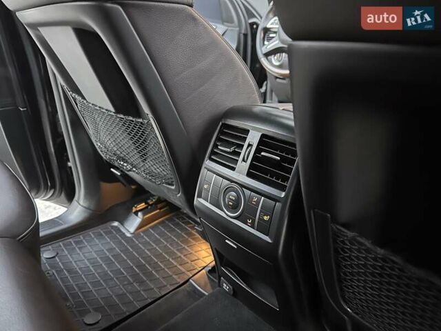 Черный Мерседес ГЛ-класс, объемом двигателя 3 л и пробегом 215 тыс. км за 21750 $, фото 62 на Automoto.ua