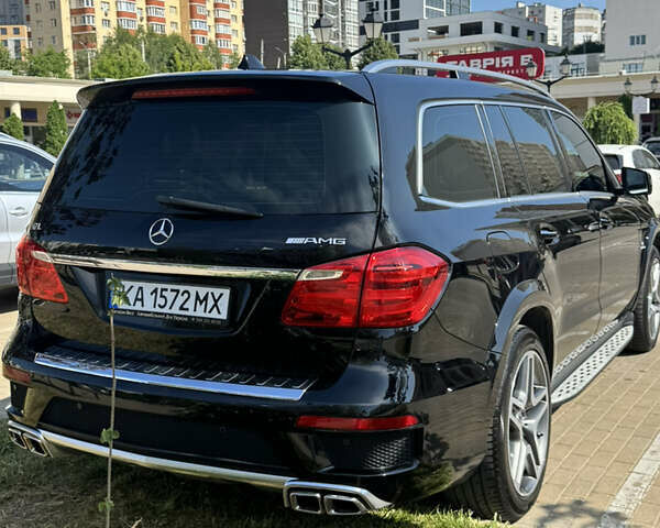 Черный Мерседес ГЛ-класс, объемом двигателя 4.7 л и пробегом 212 тыс. км за 19000 $, фото 2 на Automoto.ua