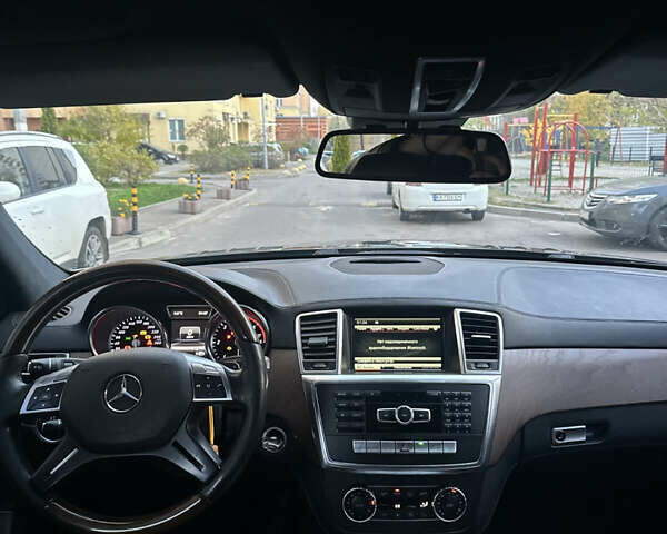 Черный Мерседес ГЛ-класс, объемом двигателя 2.99 л и пробегом 320 тыс. км за 21999 $, фото 16 на Automoto.ua