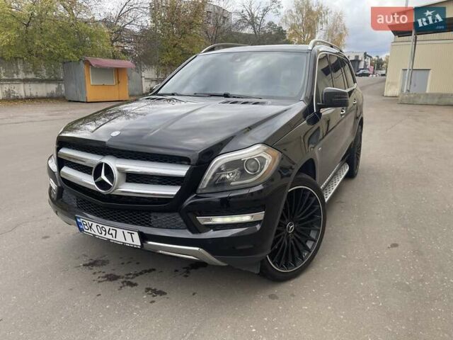 Мерседес ГЛ-класс 2013 в Ровно на Automoto.ua Черный Мерседес ГЛ-класс, объемом двигателя 2.99 л и пробегом 240 тыс. км за 25700 $, фото 39 на Automoto.ua