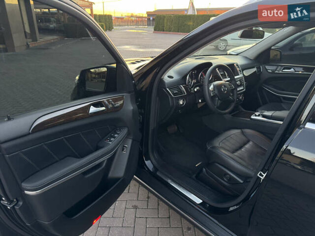 Черный Мерседес ГЛ-класс, объемом двигателя 2.99 л и пробегом 266 тыс. км за 23800 $, фото 25 на Automoto.ua