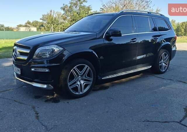 Чорний Мерседес ГЛ-Клас, об'ємом двигуна 4.66 л та пробігом 249 тис. км за 26499 $, фото 5 на Automoto.ua