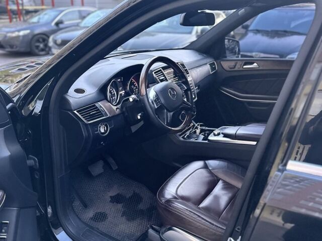 Черный Мерседес ГЛ-класс, объемом двигателя 3 л и пробегом 321 тыс. км за 22500 $, фото 5 на Automoto.ua