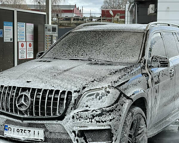 Черный Мерседес ГЛ-класс, объемом двигателя 5.46 л и пробегом 280 тыс. км за 32000 $, фото 8 на Automoto.ua