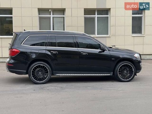 Мерседес ГЛ-класс 2013 в Ровно на Automoto.ua Черный Мерседес ГЛ-класс, объемом двигателя 2.99 л и пробегом 240 тыс. км за 25700 $, фото 18 на Automoto.ua