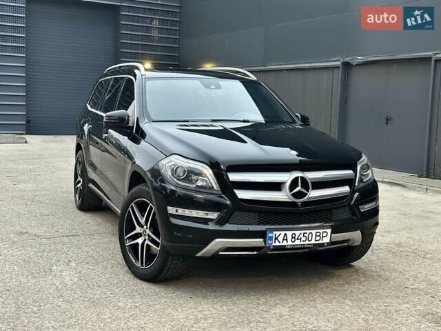 Черный Мерседес ГЛ-класс, объемом двигателя 3 л и пробегом 215 тыс. км за 21750 $, фото 1 на Automoto.ua