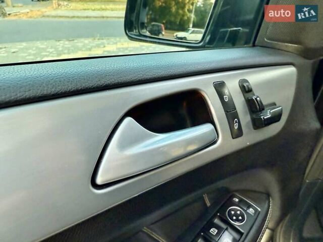 Черный Мерседес ГЛ-класс, объемом двигателя 3 л и пробегом 208 тыс. км за 26800 $, фото 58 на Automoto.ua