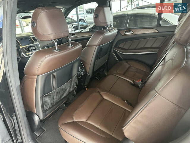 Черный Мерседес ГЛ-класс, объемом двигателя 3 л и пробегом 126 тыс. км за 31700 $, фото 4 на Automoto.ua