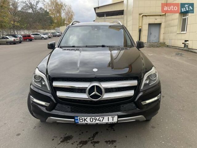 Мерседес ГЛ-класс 2013 в Ровно на Automoto.ua Черный Мерседес ГЛ-класс, объемом двигателя 2.99 л и пробегом 240 тыс. км за 25700 $, фото 37 на Automoto.ua