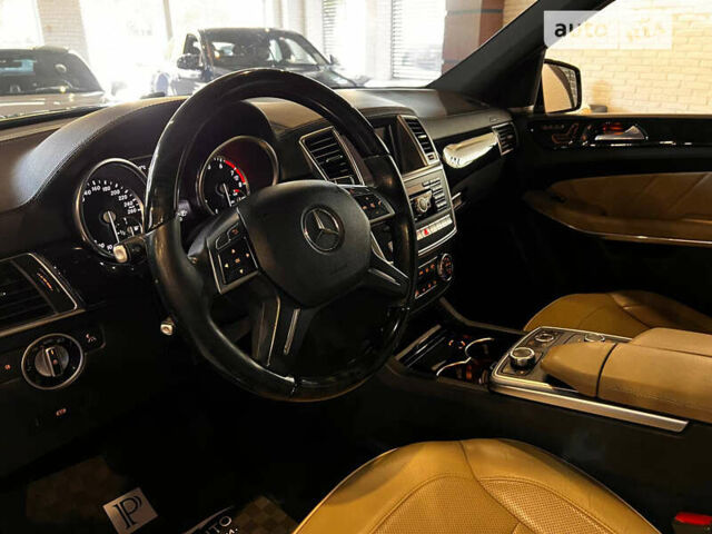 Черный Мерседес ГЛ-класс, объемом двигателя 4.66 л и пробегом 84 тыс. км за 36500 $, фото 14 на Automoto.ua