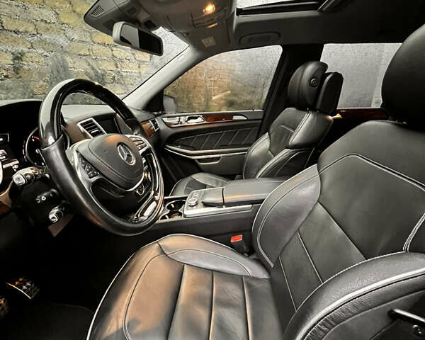 Черный Мерседес ГЛ-класс, объемом двигателя 4.66 л и пробегом 260 тыс. км за 26500 $, фото 41 на Automoto.ua