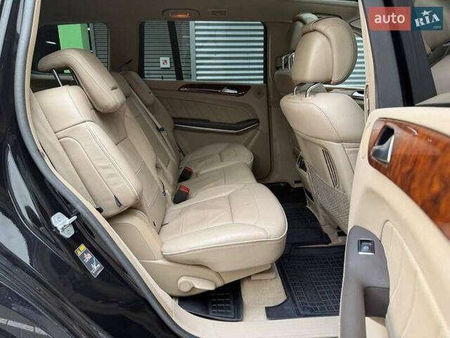 Черный Мерседес ГЛ-класс, объемом двигателя 4.66 л и пробегом 309 тыс. км за 20990 $, фото 8 на Automoto.ua