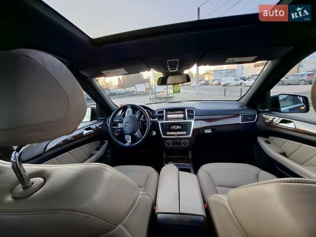 Черный Мерседес ГЛ-класс, объемом двигателя 2.99 л и пробегом 348 тыс. км за 23800 $, фото 10 на Automoto.ua