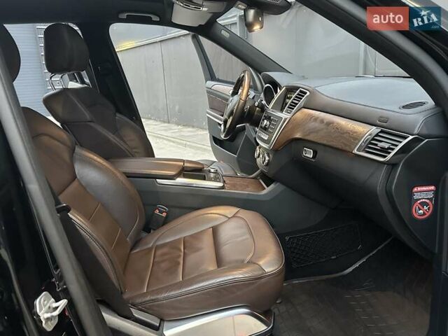 Черный Мерседес ГЛ-класс, объемом двигателя 3 л и пробегом 215 тыс. км за 21750 $, фото 52 на Automoto.ua