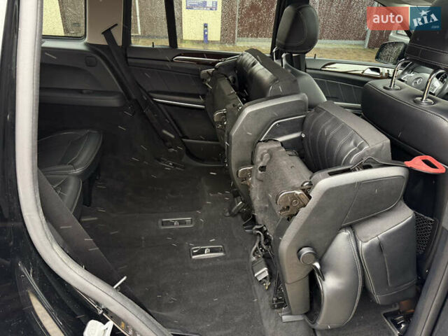 Черный Мерседес ГЛ-класс, объемом двигателя 3 л и пробегом 160 тыс. км за 23500 $, фото 28 на Automoto.ua