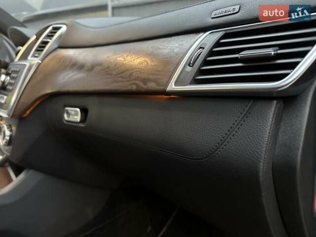 Черный Мерседес ГЛ-класс, объемом двигателя 3 л и пробегом 215 тыс. км за 21750 $, фото 53 на Automoto.ua