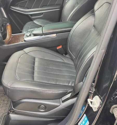 Черный Мерседес ГЛ-класс, объемом двигателя 2.99 л и пробегом 163 тыс. км за 27700 $, фото 28 на Automoto.ua