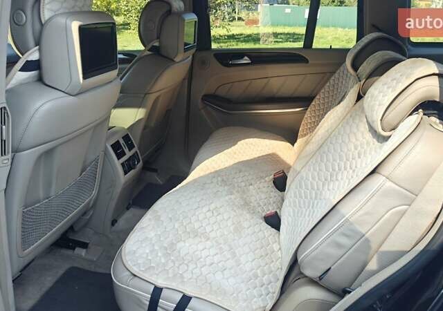 Чорний Мерседес ГЛ-Клас, об'ємом двигуна 4.66 л та пробігом 249 тис. км за 26499 $, фото 10 на Automoto.ua