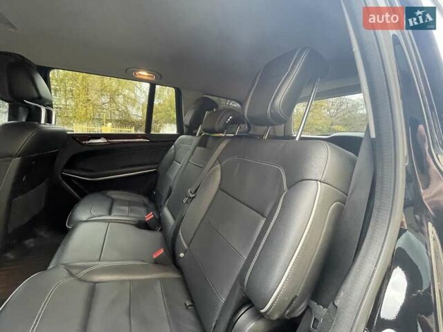Мерседес ГЛ-класс 2013 в Ровно на Automoto.ua Черный Мерседес ГЛ-класс, объемом двигателя 2.99 л и пробегом 240 тыс. км за 25700 $, фото 27 на Automoto.ua