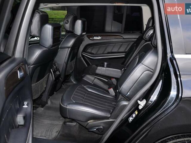Чорний Мерседес ГЛ-Клас, об'ємом двигуна 3 л та пробігом 240 тис. км за 26999 $, фото 32 на Automoto.ua