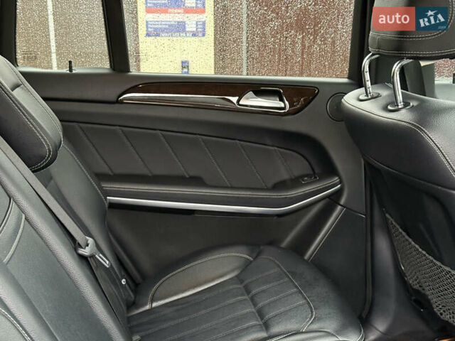 Черный Мерседес ГЛ-класс, объемом двигателя 3 л и пробегом 160 тыс. км за 23500 $, фото 57 на Automoto.ua