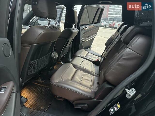 Черный Мерседес ГЛ-класс, объемом двигателя 3 л и пробегом 215 тыс. км за 21750 $, фото 41 на Automoto.ua