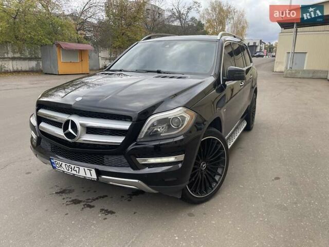 Мерседес ГЛ-класс 2013 в Ровно на Automoto.ua Черный Мерседес ГЛ-класс, объемом двигателя 2.99 л и пробегом 240 тыс. км за 25700 $, фото 40 на Automoto.ua