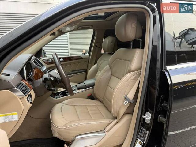 Черный Мерседес ГЛ-класс, объемом двигателя 4.66 л и пробегом 309 тыс. км за 20990 $, фото 6 на Automoto.ua