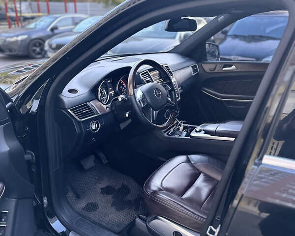 Черный Мерседес ГЛ-класс, объемом двигателя 2.99 л и пробегом 320 тыс. км за 21999 $, фото 19 на Automoto.ua