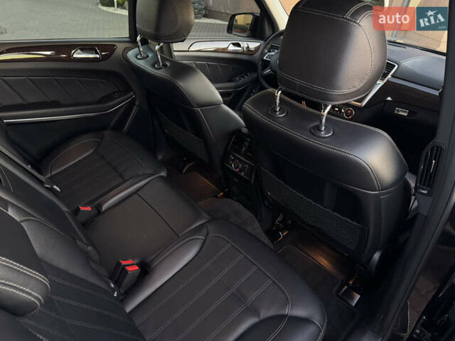 Черный Мерседес ГЛ-класс, объемом двигателя 2.99 л и пробегом 266 тыс. км за 23800 $, фото 47 на Automoto.ua