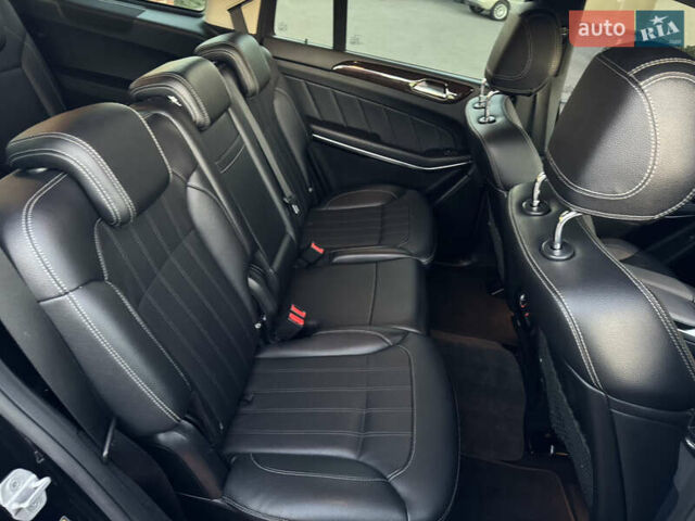 Черный Мерседес ГЛ-класс, объемом двигателя 2.99 л и пробегом 266 тыс. км за 23800 $, фото 48 на Automoto.ua