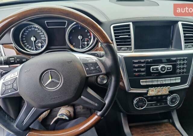 Черный Мерседес ГЛ-класс, объемом двигателя 2.99 л и пробегом 163 тыс. км за 27700 $, фото 24 на Automoto.ua