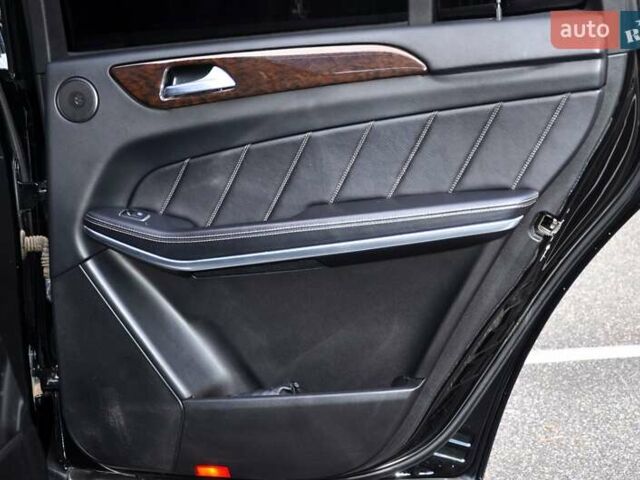 Чорний Мерседес ГЛ-Клас, об'ємом двигуна 3 л та пробігом 240 тис. км за 26999 $, фото 33 на Automoto.ua