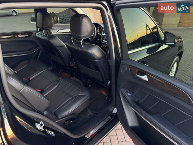 Черный Мерседес ГЛ-класс, объемом двигателя 2.99 л и пробегом 266 тыс. км за 23800 $, фото 46 на Automoto.ua