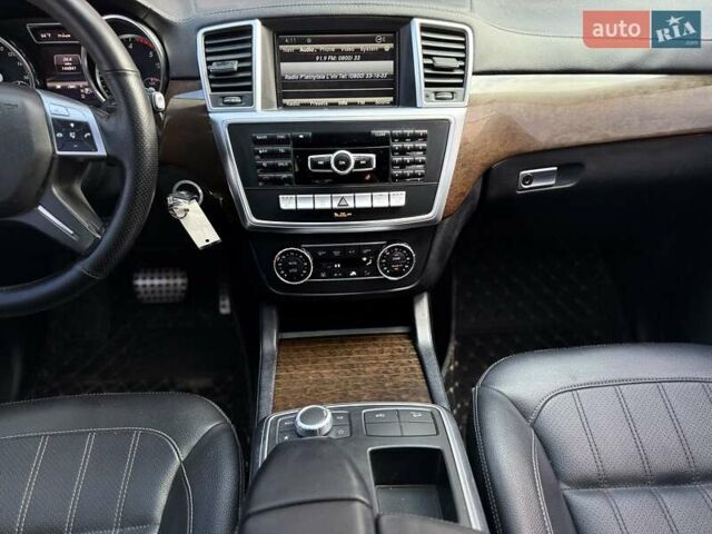 Черный Мерседес ГЛ-класс, объемом двигателя 3 л и пробегом 231 тыс. км за 21400 $, фото 51 на Automoto.ua