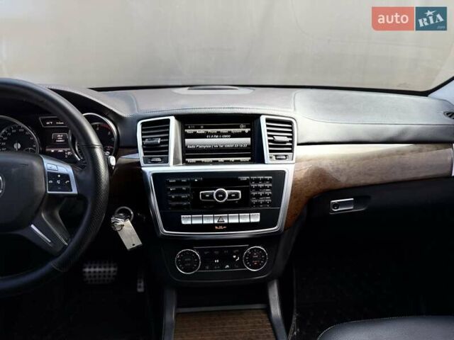 Черный Мерседес ГЛ-класс, объемом двигателя 3 л и пробегом 231 тыс. км за 21400 $, фото 48 на Automoto.ua