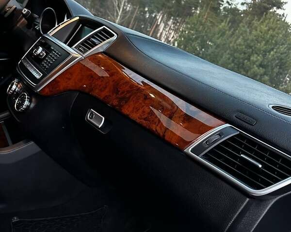 Черный Мерседес ГЛ-класс, объемом двигателя 3 л и пробегом 230 тыс. км за 28500 $, фото 57 на Automoto.ua