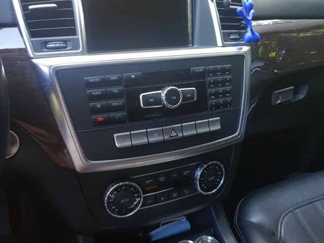 Мерседес ГЛ-Клас 2013 у Тернополі на Automoto.ua Чорний Мерседес ГЛ-Клас, об'ємом двигуна 3 л та пробігом 116 тис. км за 35000 $, фото 2 на Automoto.ua