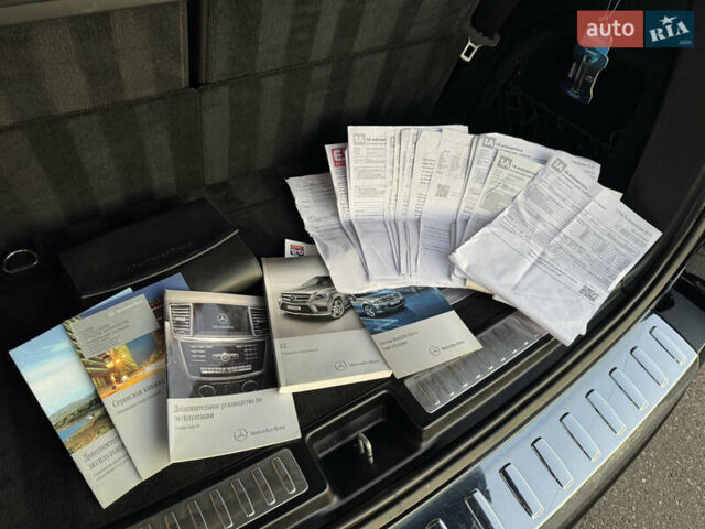 Черный Мерседес ГЛ-класс, объемом двигателя 2.99 л и пробегом 266 тыс. км за 23800 $, фото 56 на Automoto.ua