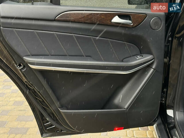 Черный Мерседес ГЛ-класс, объемом двигателя 3 л и пробегом 160 тыс. км за 23500 $, фото 64 на Automoto.ua