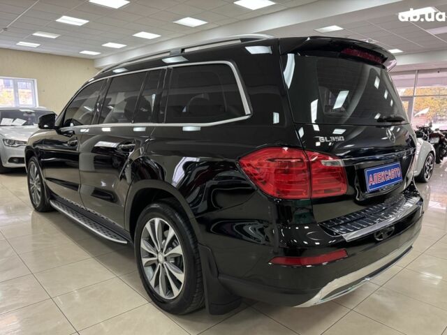 Черный Мерседес ГЛ-класс, объемом двигателя 0 л и пробегом 126 тыс. км за 30000 $, фото 4 на Automoto.ua