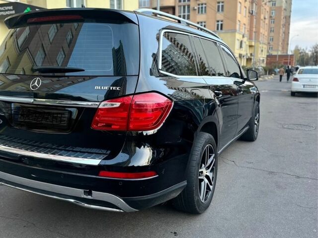 Черный Мерседес ГЛ-класс, объемом двигателя 3 л и пробегом 321 тыс. км за 22500 $, фото 20 на Automoto.ua