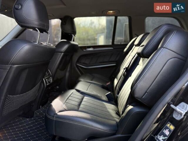 Черный Мерседес ГЛ-класс, объемом двигателя 3 л и пробегом 231 тыс. км за 21400 $, фото 64 на Automoto.ua