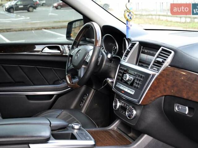 Чорний Мерседес ГЛ-Клас, об'ємом двигуна 3 л та пробігом 240 тис. км за 26999 $, фото 42 на Automoto.ua