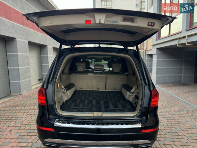 Черный Мерседес ГЛ-класс, объемом двигателя 4.5 л и пробегом 181 тыс. км за 25000 $, фото 26 на Automoto.ua