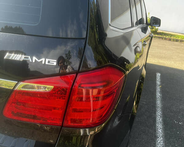 Черный Мерседес ГЛ-класс, объемом двигателя 4.7 л и пробегом 212 тыс. км за 19000 $, фото 4 на Automoto.ua