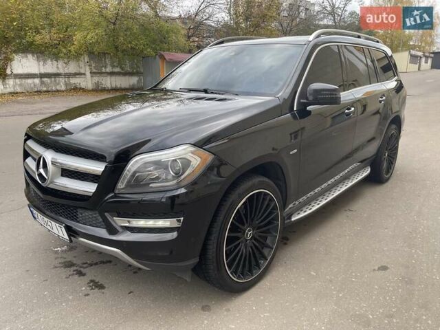 Мерседес ГЛ-класс 2013 в Ровно на Automoto.ua Черный Мерседес ГЛ-класс, объемом двигателя 2.99 л и пробегом 240 тыс. км за 25700 $, фото 43 на Automoto.ua